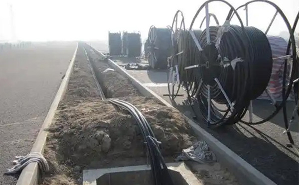 现代通信网络建设指南:城关光缆施工全流程技术解析与质量控制 现代通信网络建设指南:城关光缆施工全流程技术解析与质量控制